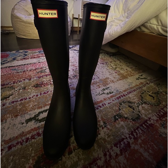 hunter boots - Picture 1 of 3